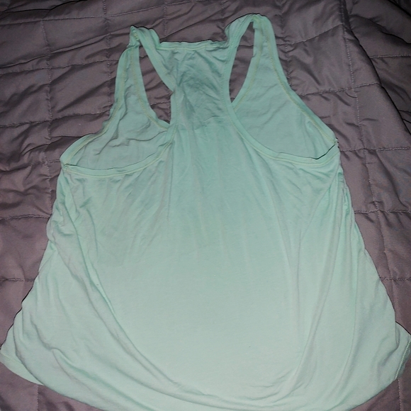 TNA woman's Workout tank top - Picture 3 of 3